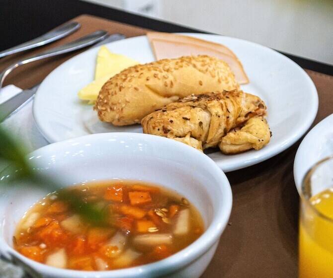 Master Porto Alegre Hotel   Av Carlos Gomes, Próximo Ao Consulado Americano