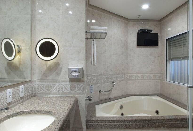 Master Porto Alegre Hotel   Av Carlos Gomes, Próximo Ao Consulado Americano