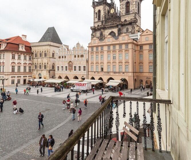 酒店 Old Town Square Residence By Emblem