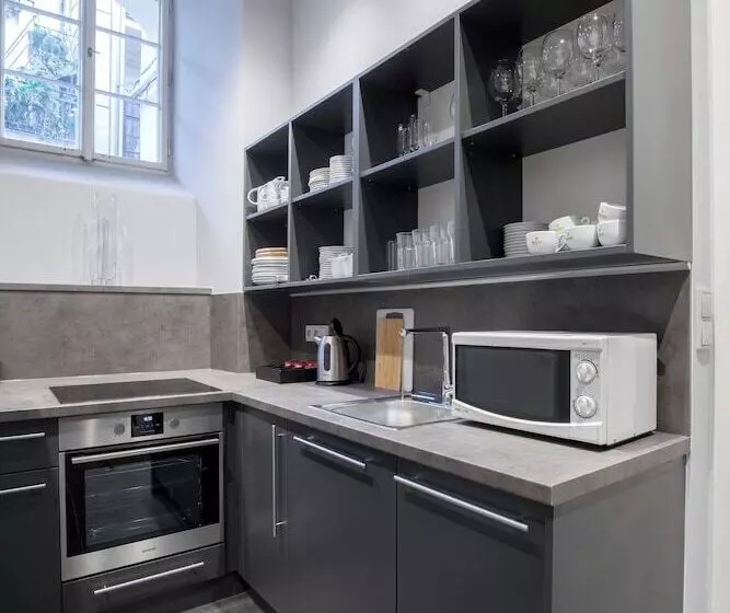 Szálloda Old Town Square Residence By Emblem