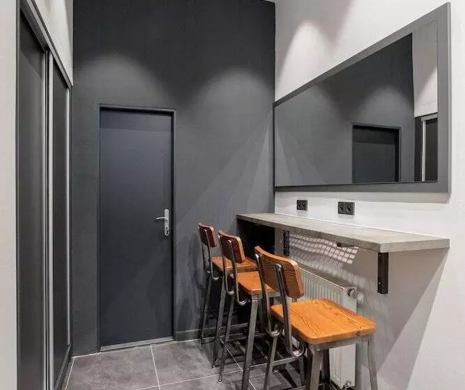 Szálloda Old Town Square Residence By Emblem