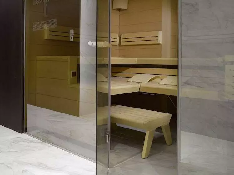 Szálloda Old Town Square Residence By Emblem