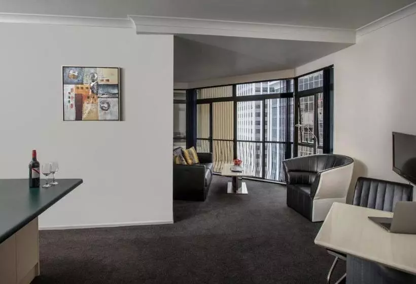 Отель Quest On The Terrace Serviced Apartments