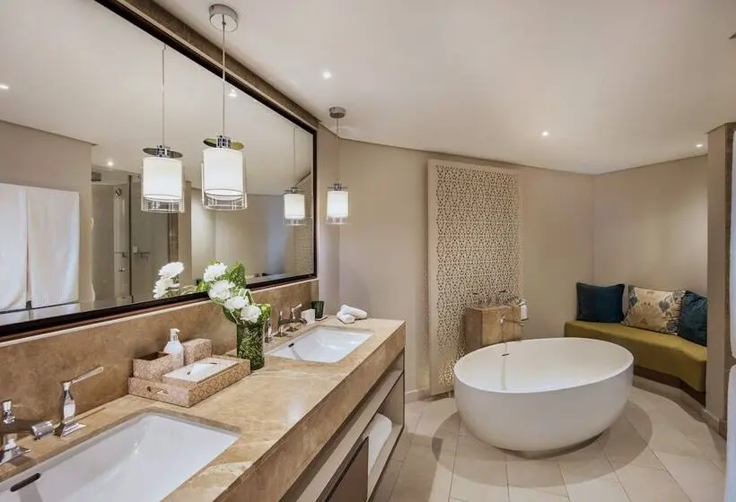 هتل Royal Palm Beachcomber Luxury