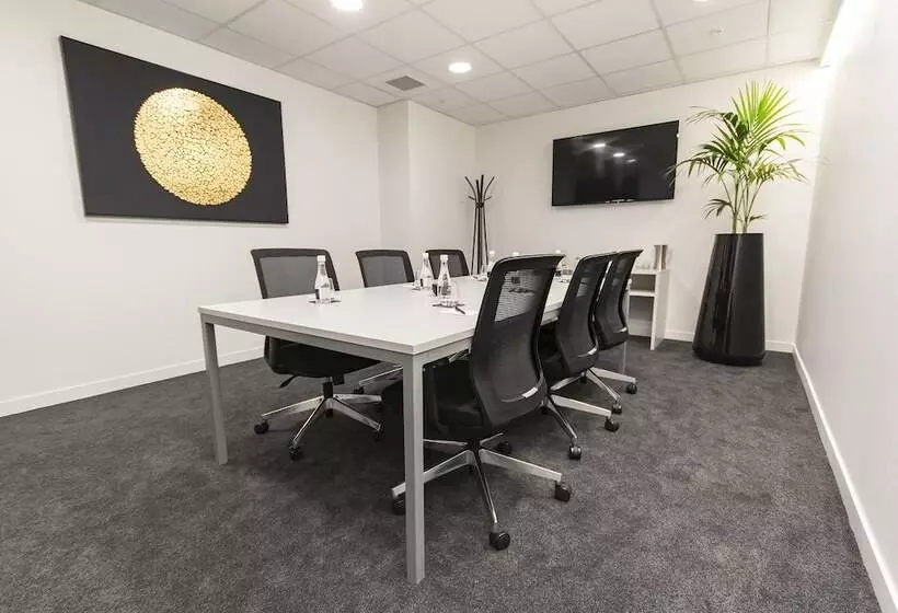 호텔 The Grand By Skycity