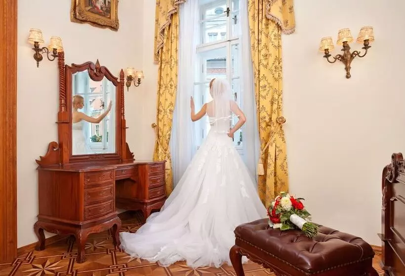 هتل U Prince Prague By Bhg