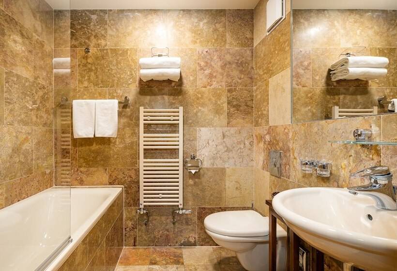 هتل U Prince Prague By Bhg