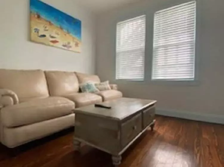 Retkeilymaja Saltwater Inn