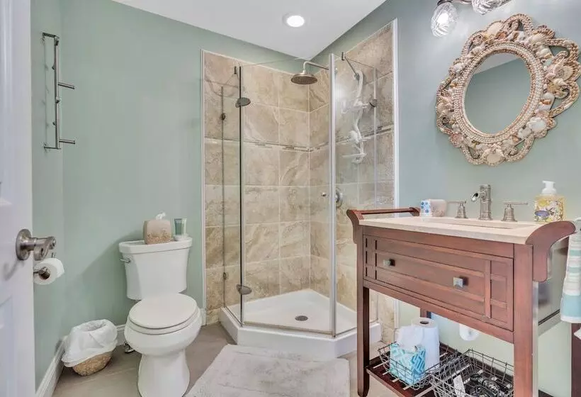 Retkeilymaja Saltwater Inn