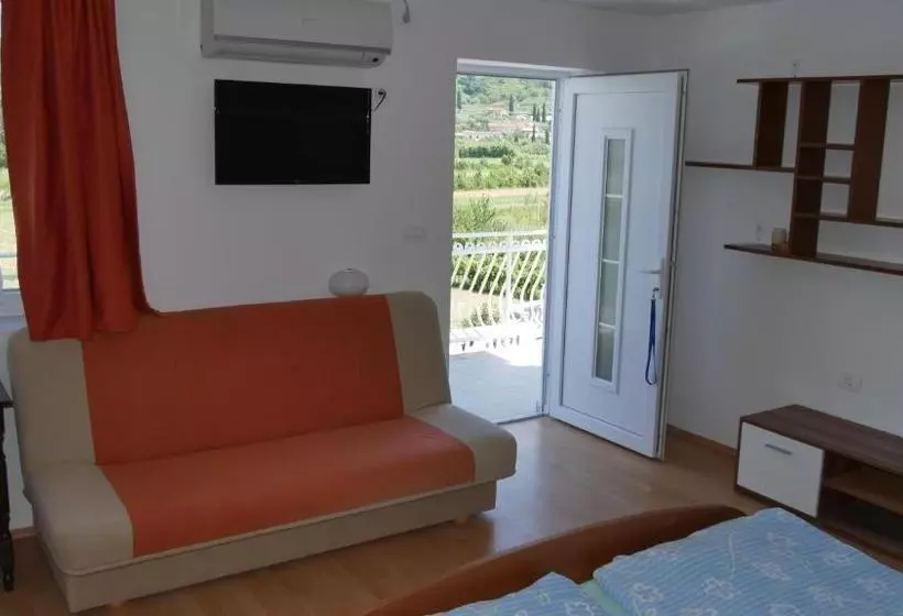 تختخواب و صبحانه Guest Accommodation Palma