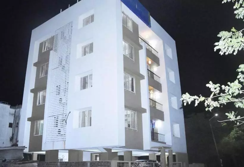 هتل Fab Nido Residency