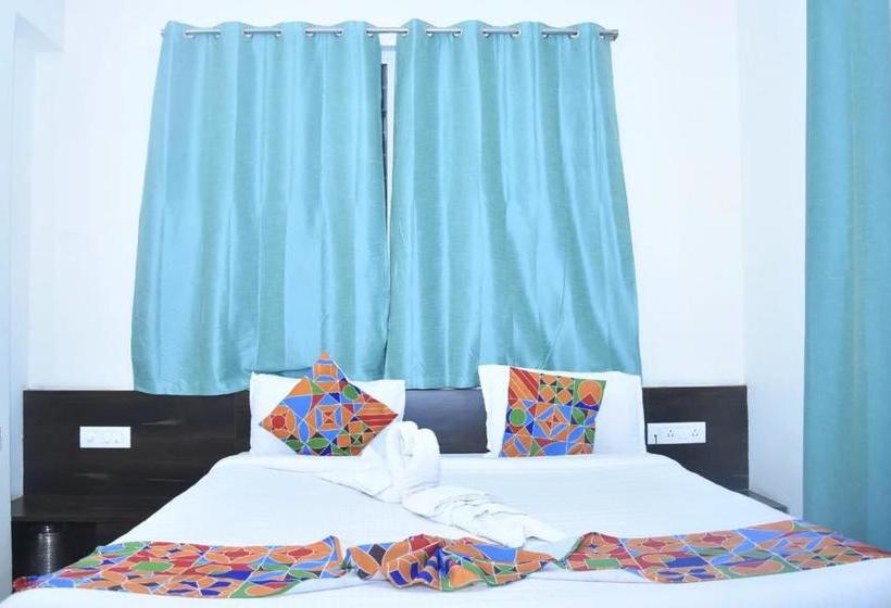 هتل Fab Nido Residency