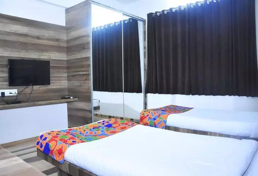 هتل Fab Nido Residency