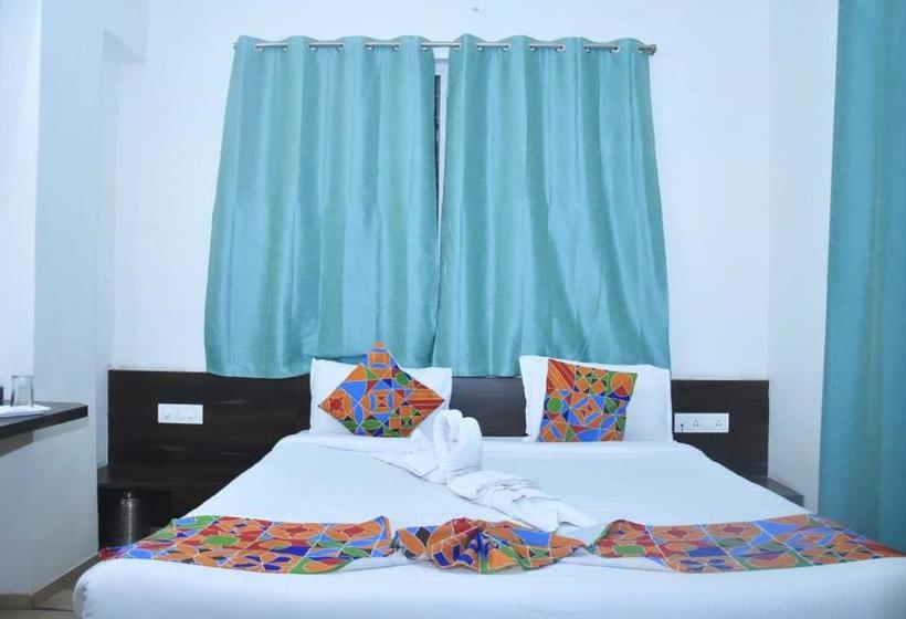 هتل Fab Nido Residency