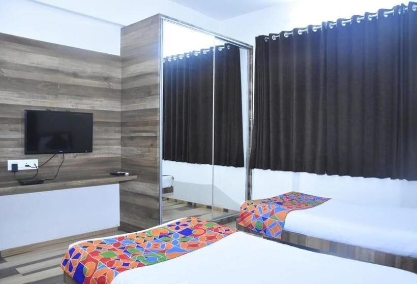 هتل Fab Nido Residency