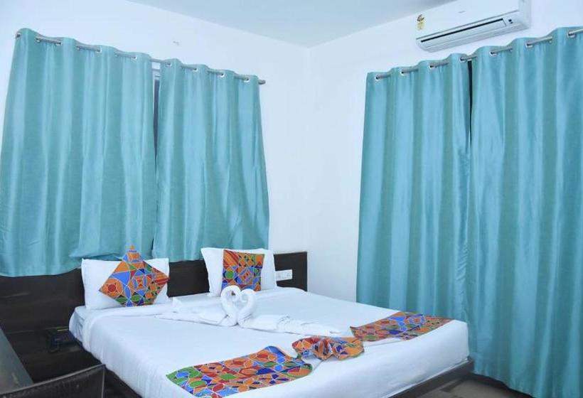 هتل Fab Nido Residency