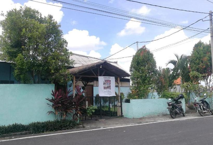 בית מלון כפרי Oyo 3834 House Tien