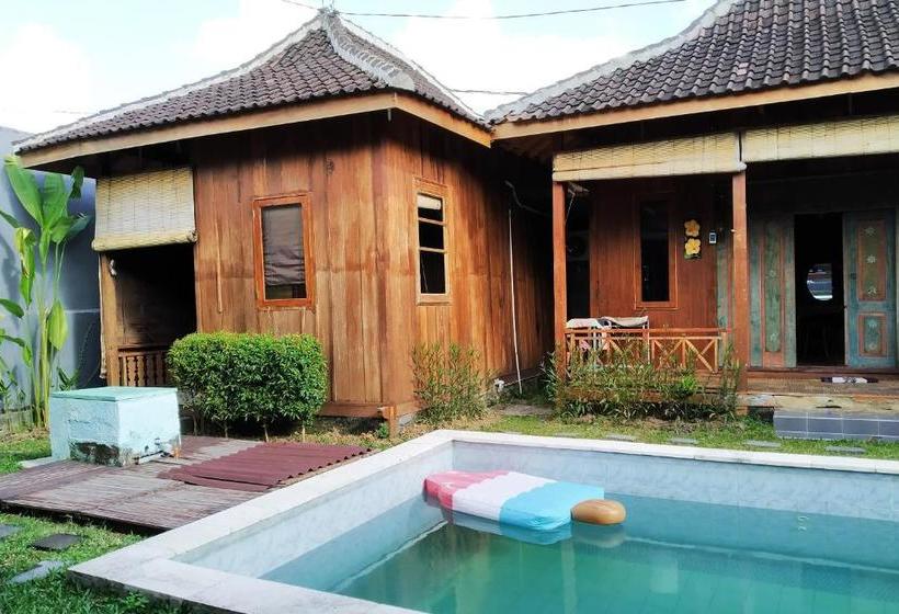 בית מלון כפרי Oyo 3834 House Tien