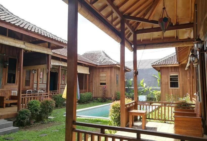 בית מלון כפרי Oyo 3834 House Tien