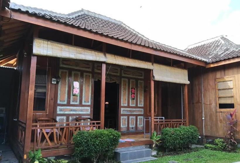 בית מלון כפרי Oyo 3834 House Tien