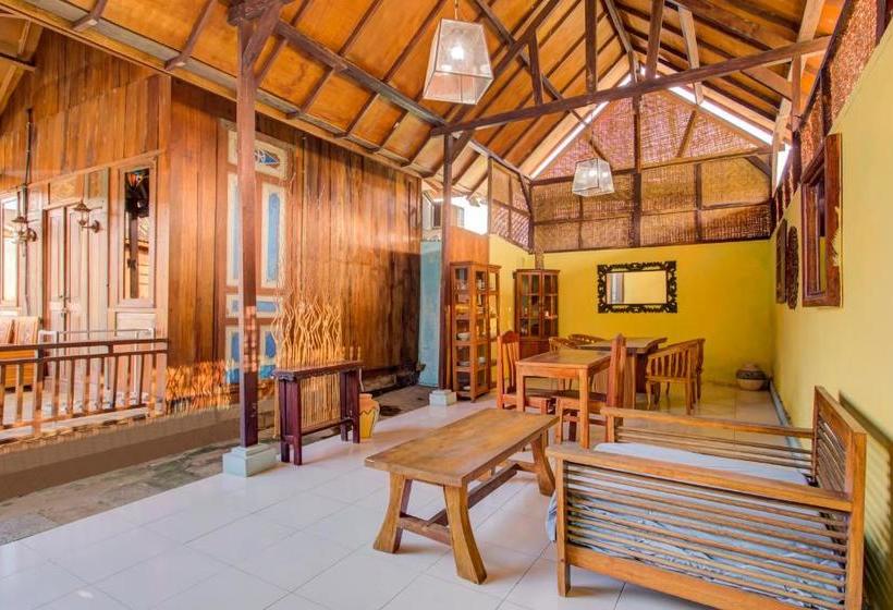 בית מלון כפרי Oyo 3834 House Tien