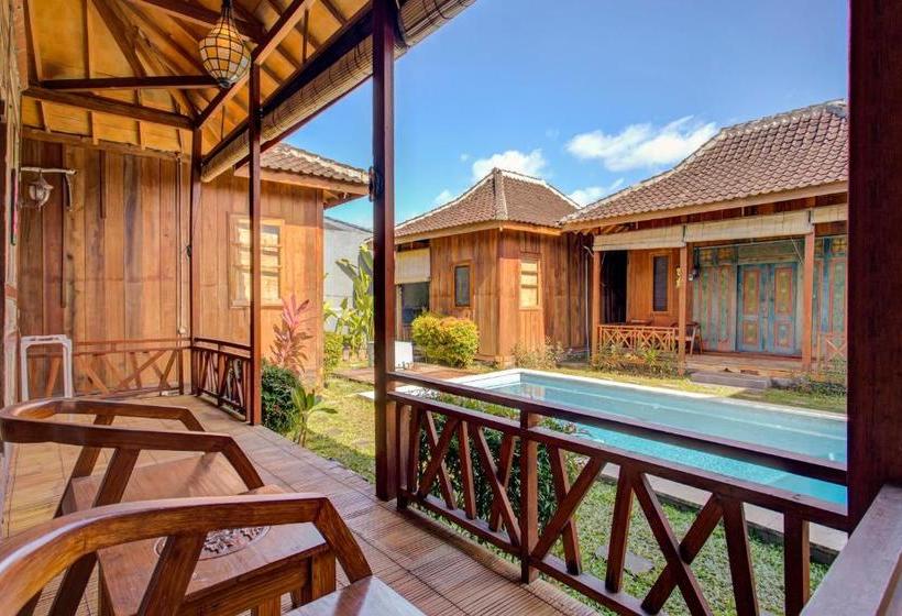 בית מלון כפרי Oyo 3834 House Tien