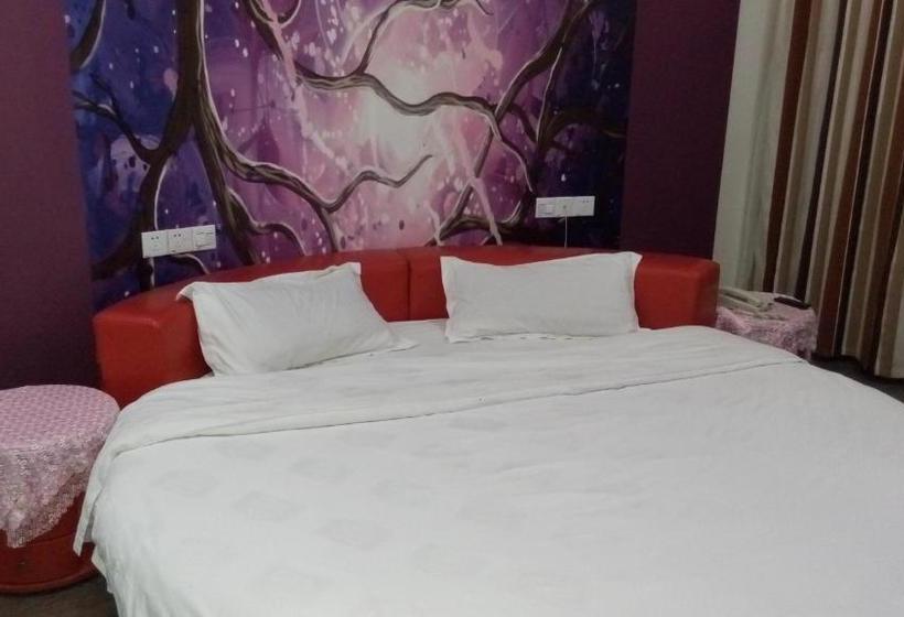 Thank Inn Chain Hotel Central Square Baiou Garden