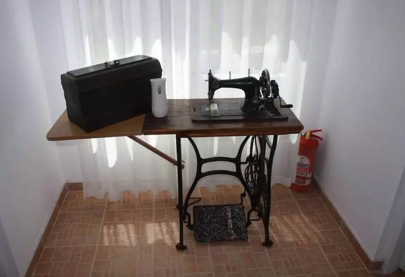ペンション Bunica Maria   Guesthouse For Birders