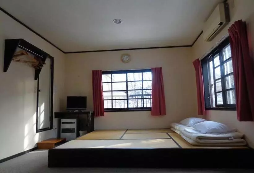 پانسیون Hakuba Matata Lodge