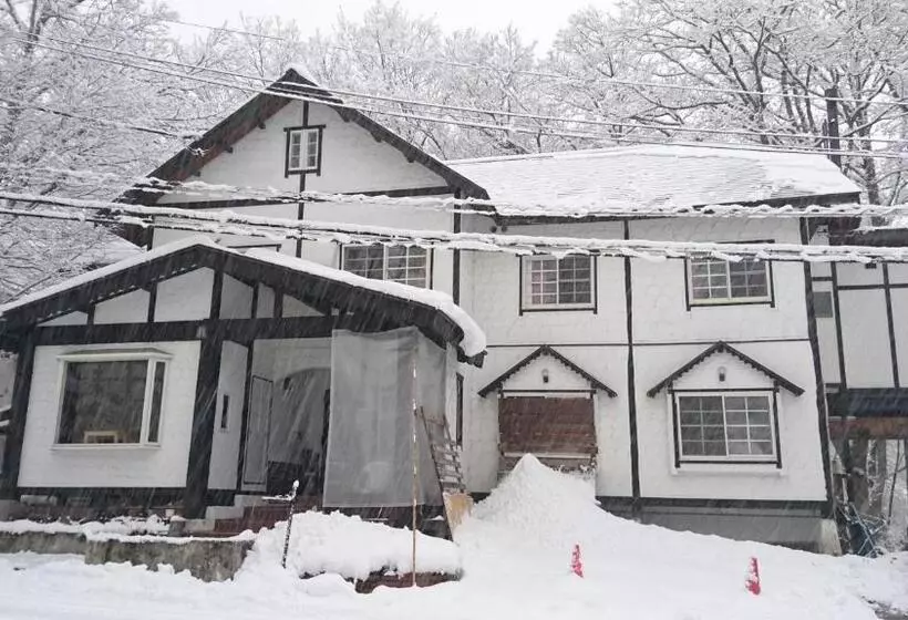 پانسیون Hakuba Matata Lodge
