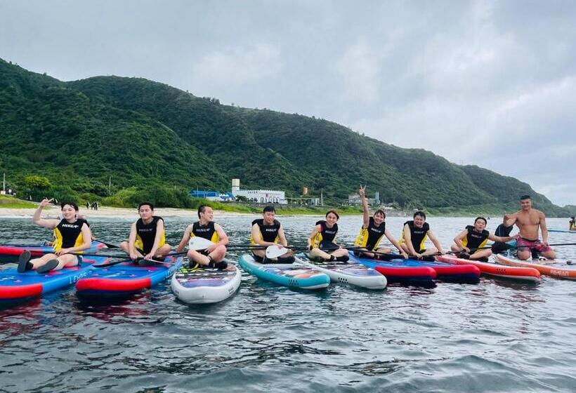 تختخواب و صبحانه 海人生海景民宿cest La Vie