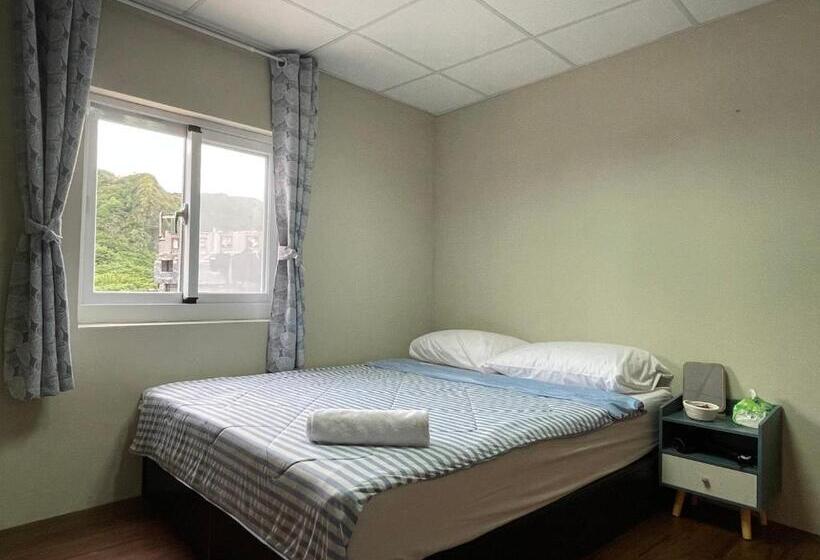 تختخواب و صبحانه 海人生海景民宿cest La Vie