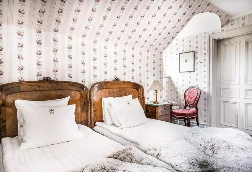 Aamiaismajoitus (B&B) Wedevågs Herrgård