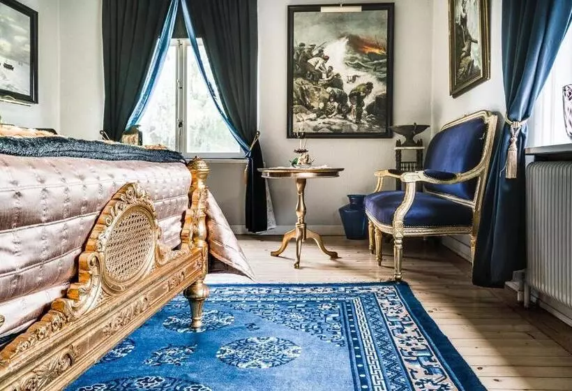 Aamiaismajoitus (B&B) Wedevågs Herrgård