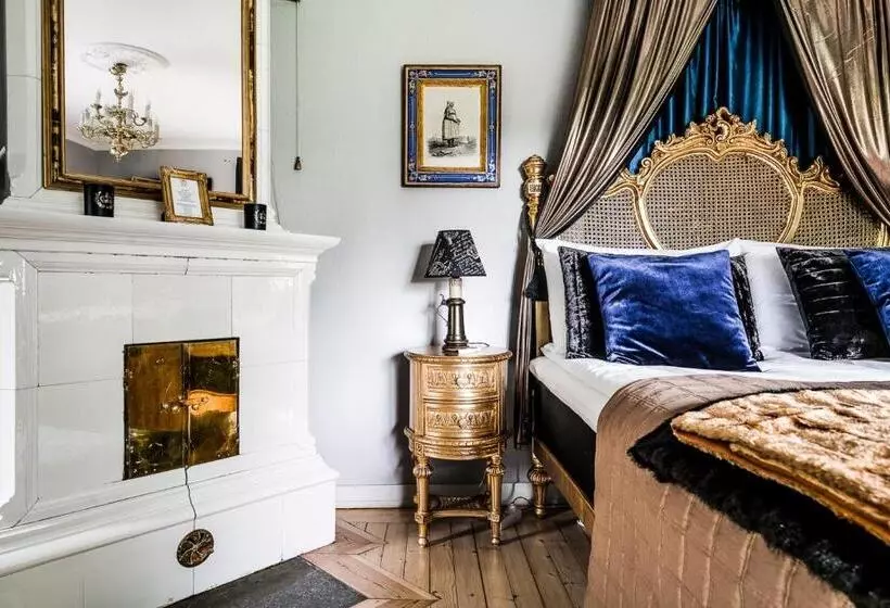 Aamiaismajoitus (B&B) Wedevågs Herrgård