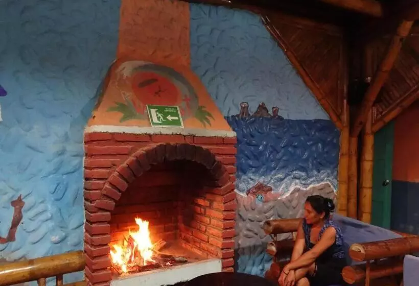 Aamiaismajoitus (B&B) Wipeout Cabaña Restaurant