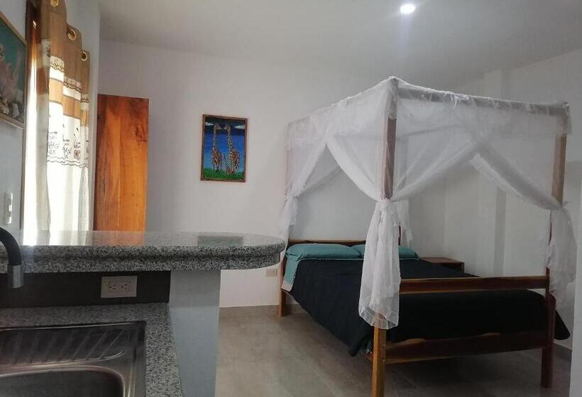 Bed & Breakfast Wipeout Cabaña Restaurant