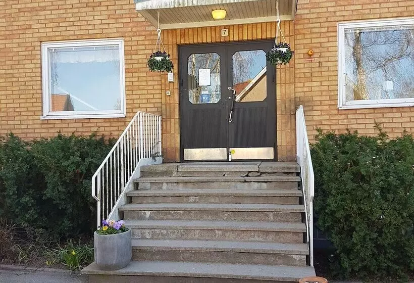 Brålanda Hotell Och Vandrarhem