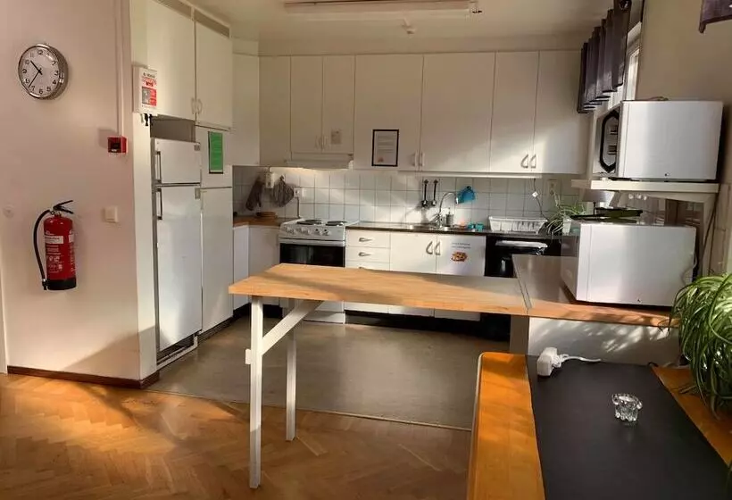 Brålanda Hotell Och Vandrarhem