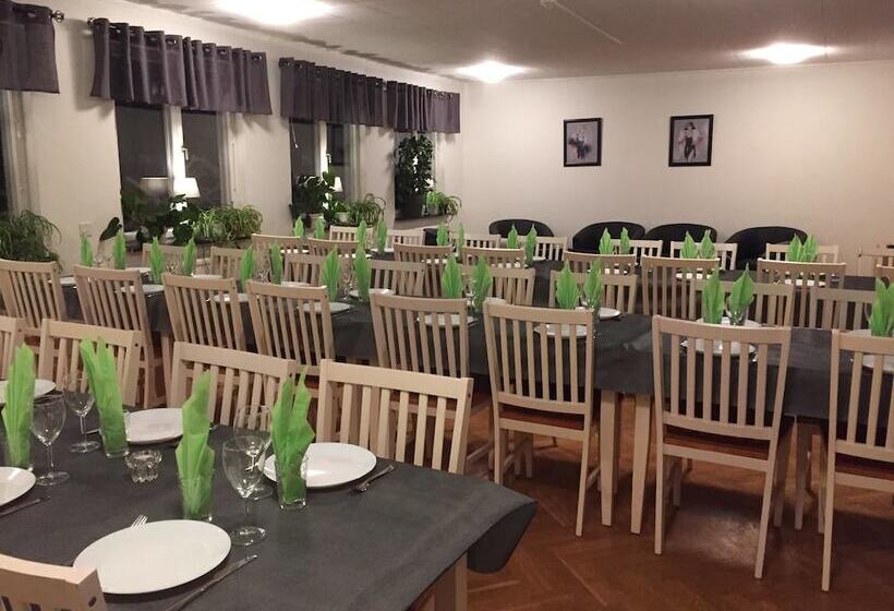 Brålanda Hotell Och Vandrarhem