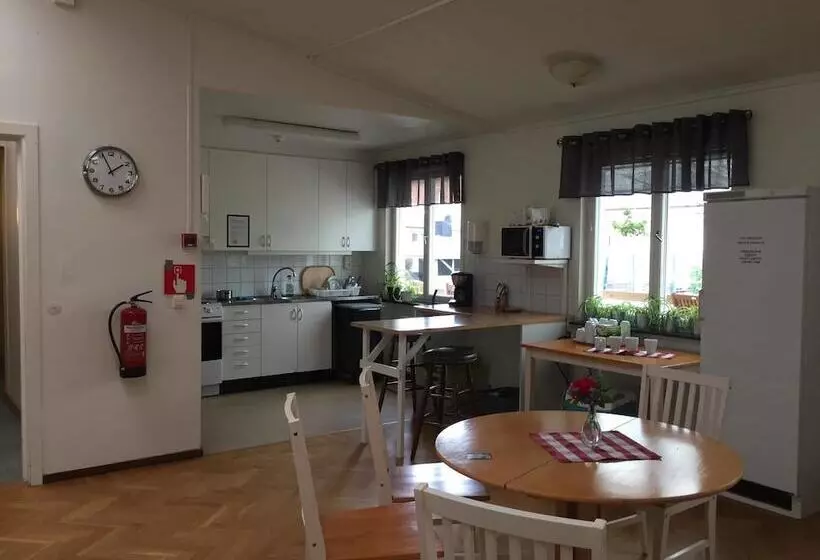 Brålanda Hotell Och Vandrarhem