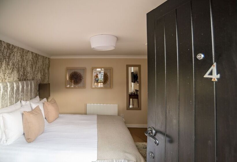 فندق Brewers Inn