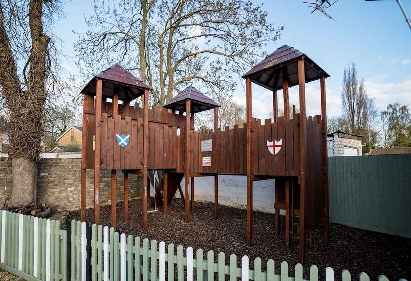 فندق Brewers Inn