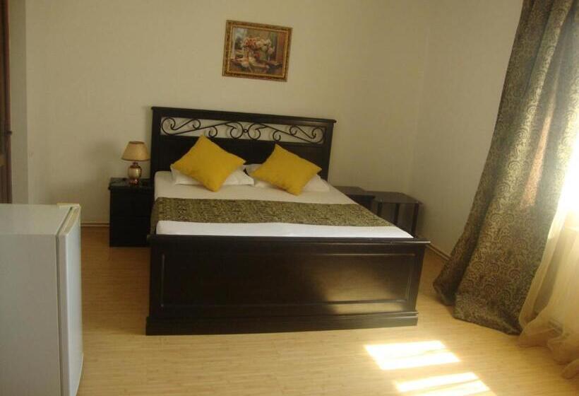 Pensiune Casa Lacul Sarat