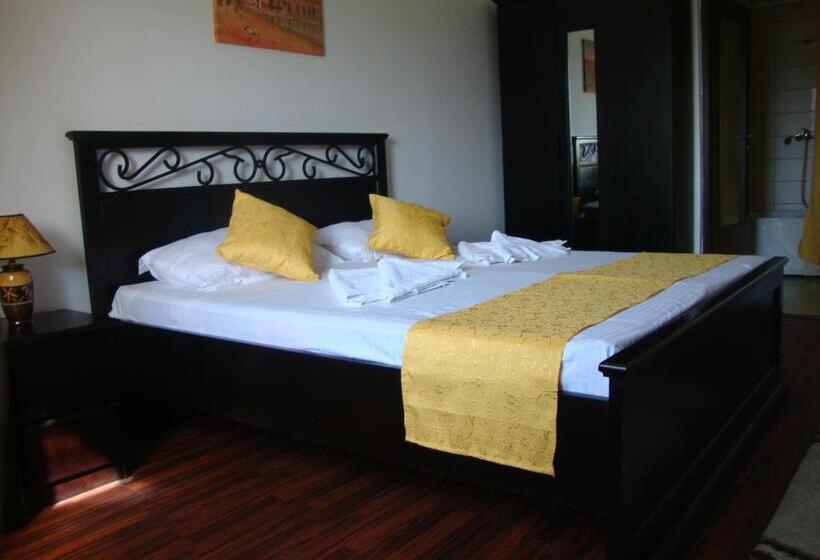 Pensiune Casa Lacul Sarat