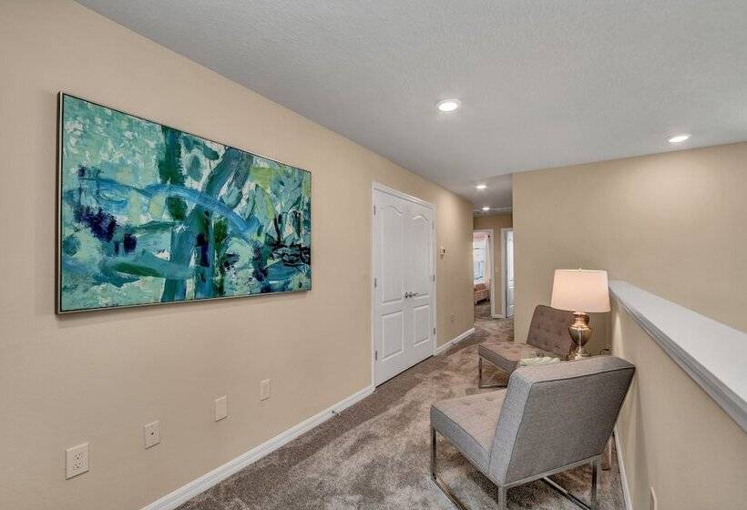 5bed 4.5ba Villa Games Pool