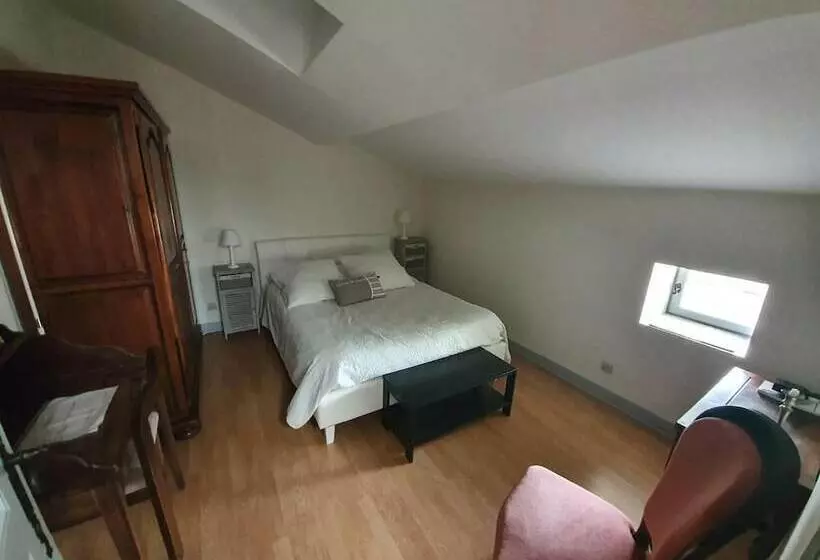 ベッドアンドブレックファースト Chez Moutier