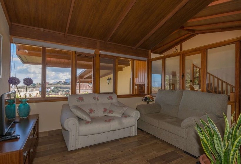 Casa Vacacional En El Centro De Moya