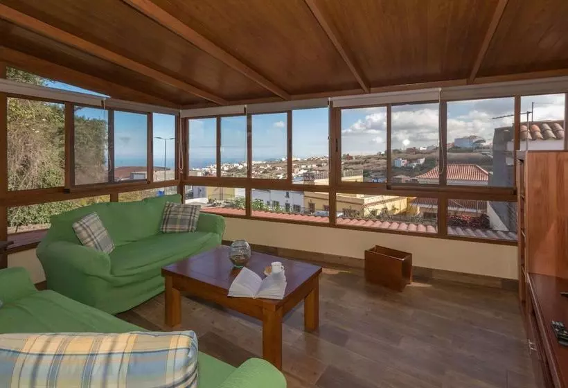 Casa Vacacional En El Centro De Moya