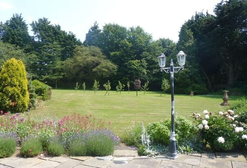 Cottage At Friston Down